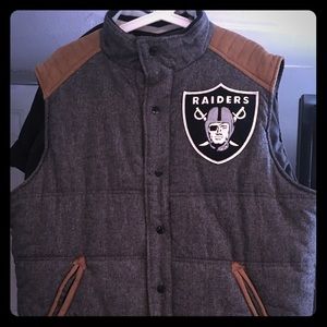 Mens Raiders Gray/Black Puffer Reversible vest